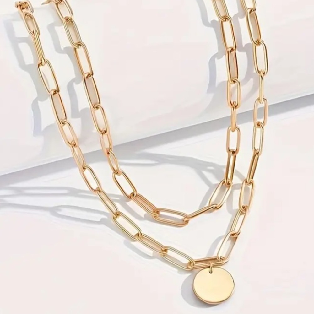 Trendy Circle Paperclip Gold Toned Layered Necklace - Picture 3 of 4